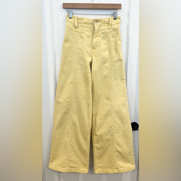 NWT FREE PEOPLE We The Free Libre Wide-Leg Jeans Pale Yellow Women's Size 27 - Picture 1 of 10